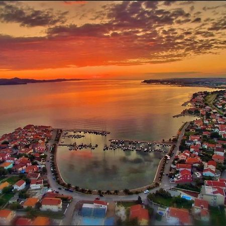 Residence Antiqua Rooms بيبينيا المظهر الخارجي الصورة